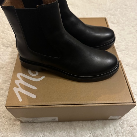 The Benning Chelsea Boot - Picture 6 of 8